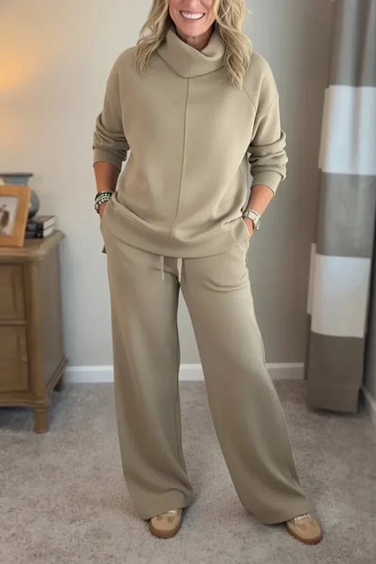 The Relaxed Two-Piece Set