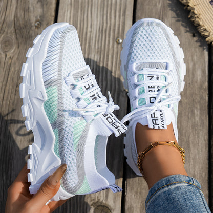 Nova Flex Flyknit Sneakers