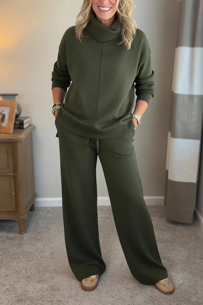 The Relaxed Two-Piece Set