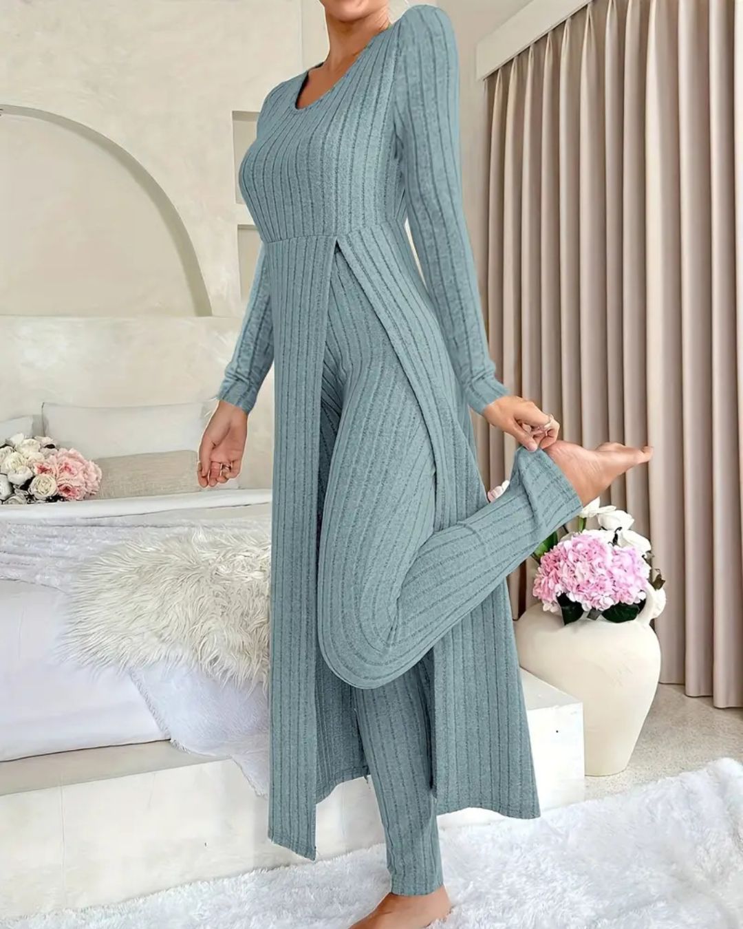 Monetelle Split Sleeve Ensemble